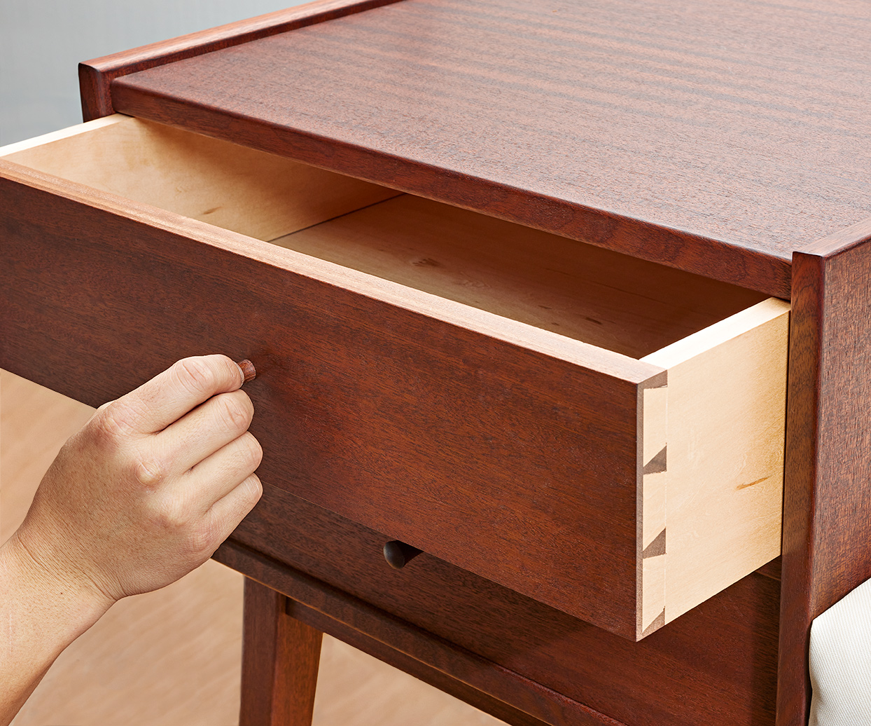 Drawer - Construction - Wield and lock - movement